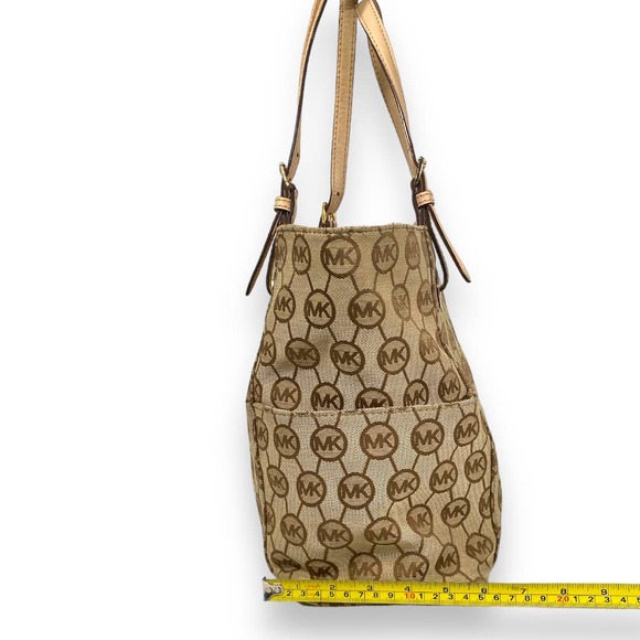 Michael Kors Tote Purse - Picture 4 of 16